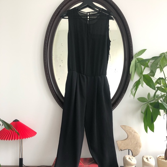 Zara jumpsuit minimalistic style size s/m - Picture 2 of 5